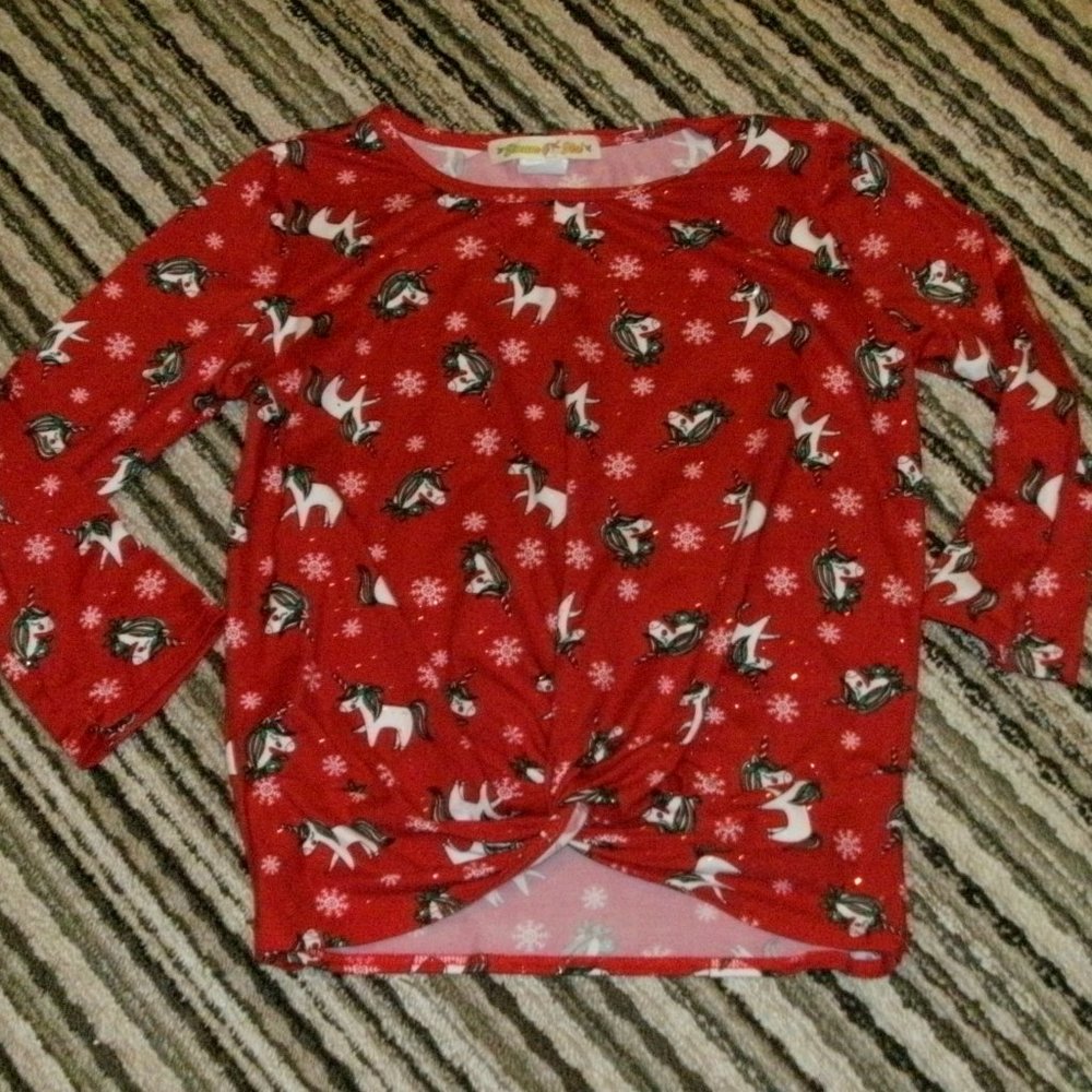 Dream Girl Red White Snowflake Holiday Unicorn Sparkle Knit Shirt Top size 10/12